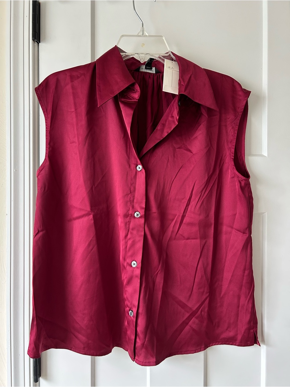 Banana Republic Sleeveless Button-Down Blouse - Berry Red